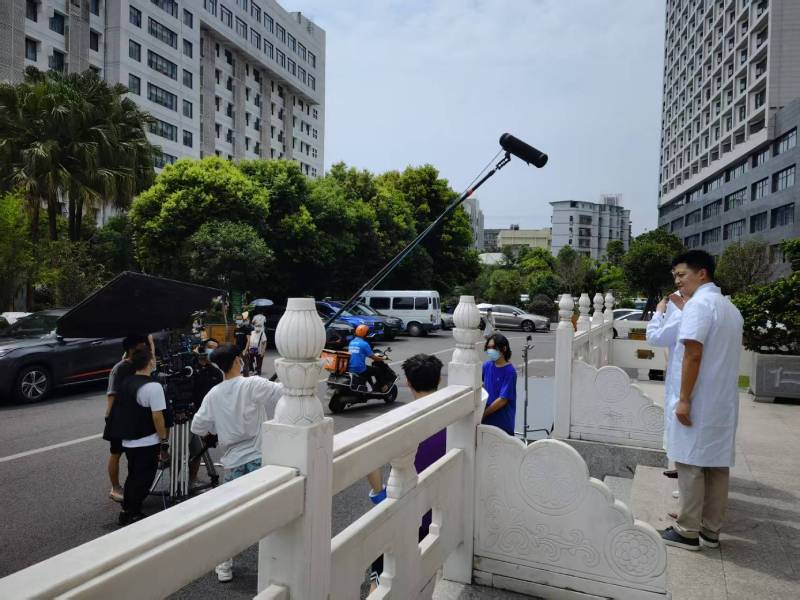 昌都县广告片拍摄公司低成本实现高规格制作的诀窍
